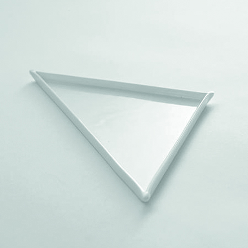 Bord triangle diam 24,5 SERAX Enchanting Geometry Ann Van Hoey
